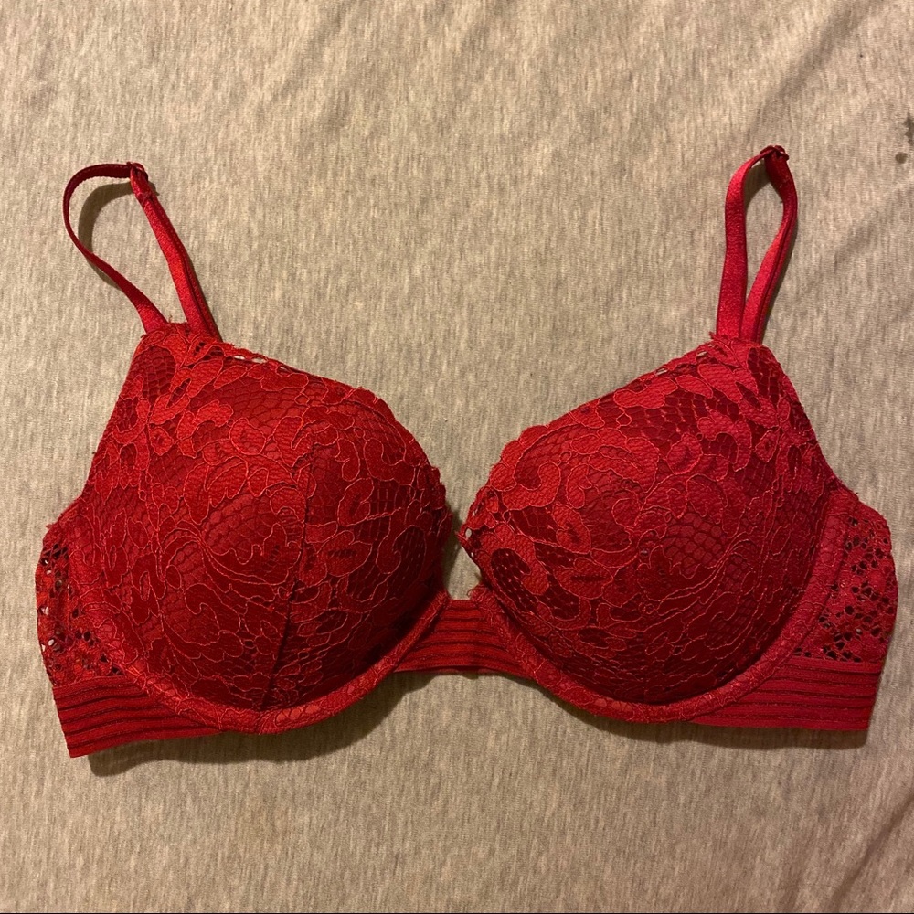 Victoria’s Secret Very Sexy Push-up Bra - 34C